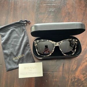 Balmain Tortoise Sunnies 🐢🌞